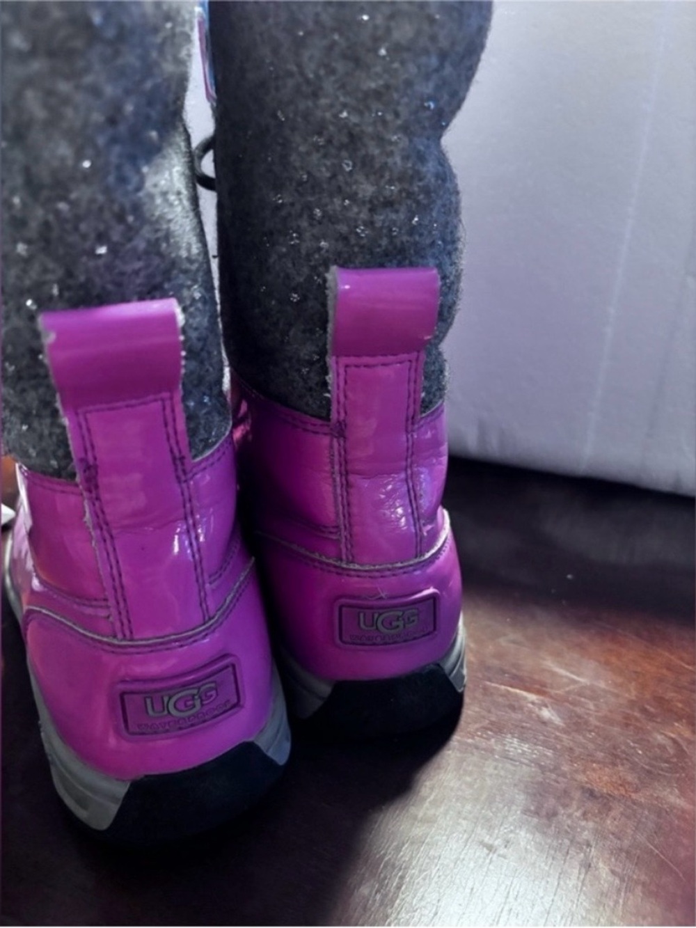 UGG Butte Il Vibrant Pink boots sparkling kids size 3 in a great condition - Picture 4 of 6